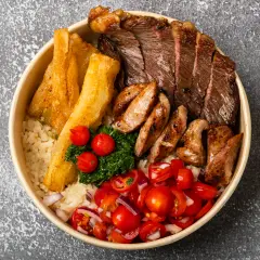 Grilled meat and salad takeaway bowl, product photography for Perth food delivery app and web design integration.