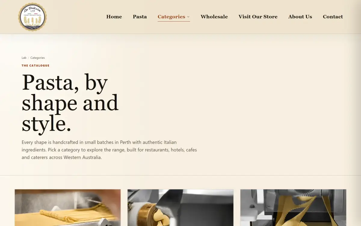 La Delizia Lab website product page for artichoke mezzelune showing format, filling options and 4kg box ordering details